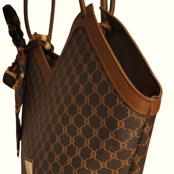 Beautiful & Chic Brown Vegan 2-way Med Size Shoulder Bag Tote w/Scarf NWT - Picture 8 of 9